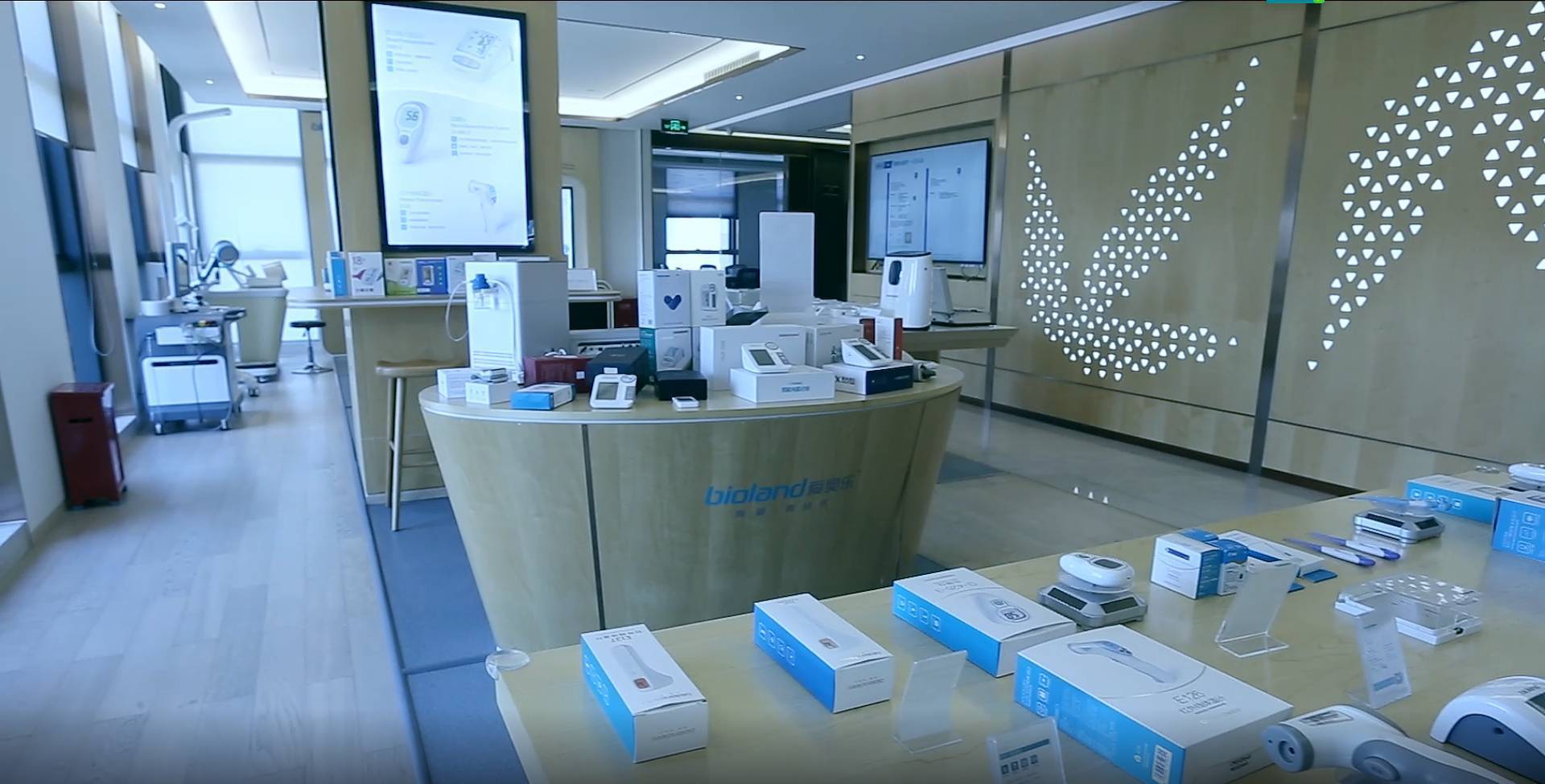 专业医疗与智慧科技的结合 血糖治疗器具、医用包与科大讯飞代工血压计的品牌实力